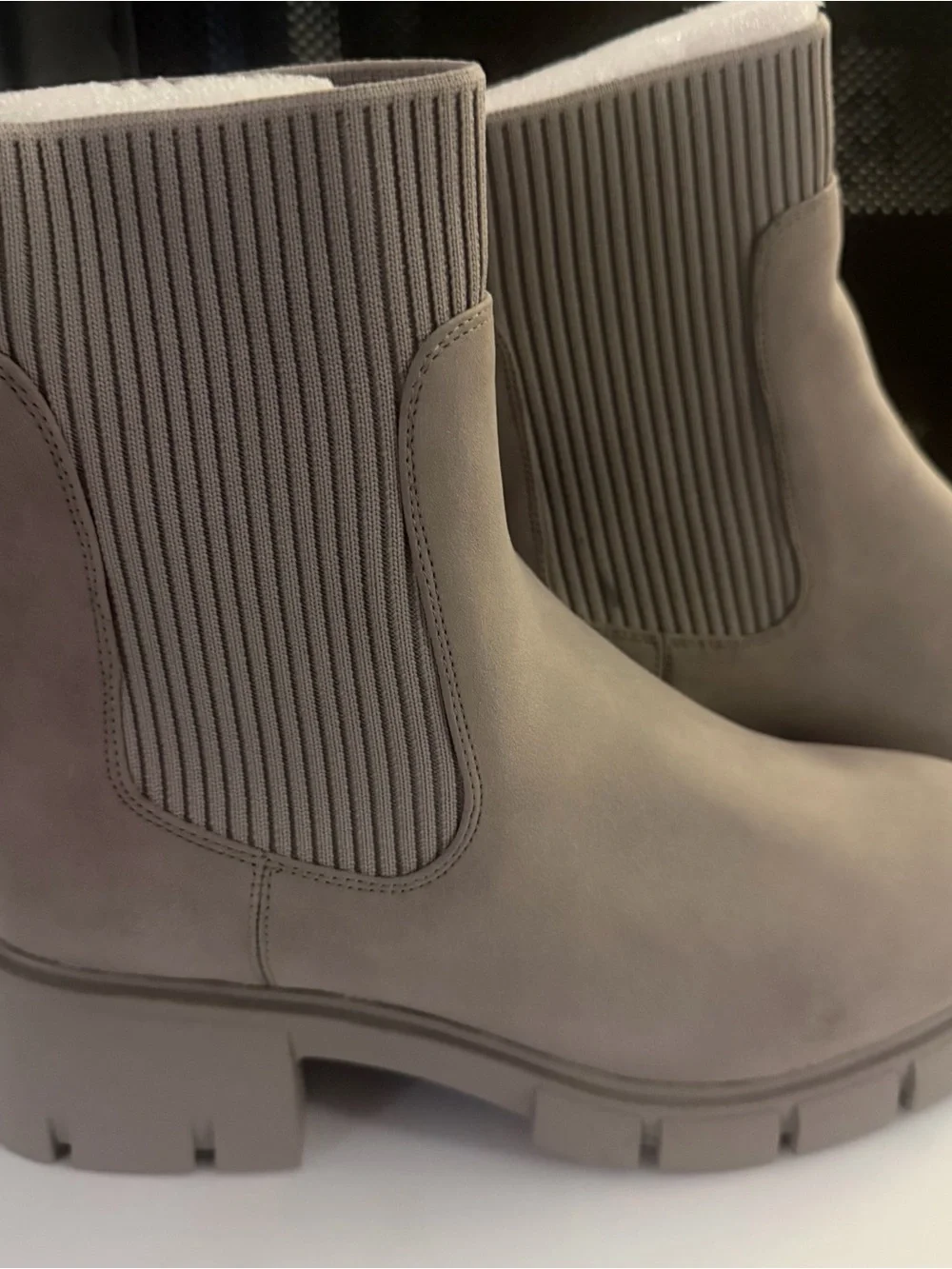 Ribbed Chelsea Ankle Boots in Taupe| size 10